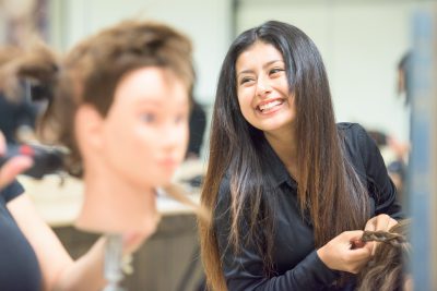 Full Time or Part Time Beauty Jobs – It’s Up to You!